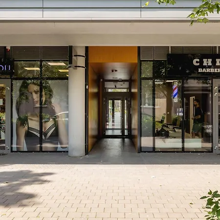 Modern & Luxurious With Balcony & Parking Cracow By Renters Prestige アパート *