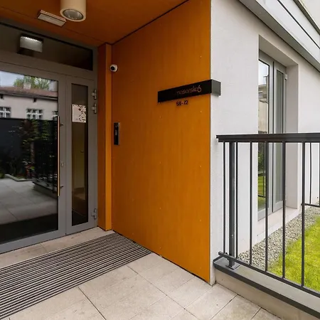 Modern & Luxurious With Balcony & Parking Cracow By Renters Prestige アパート *