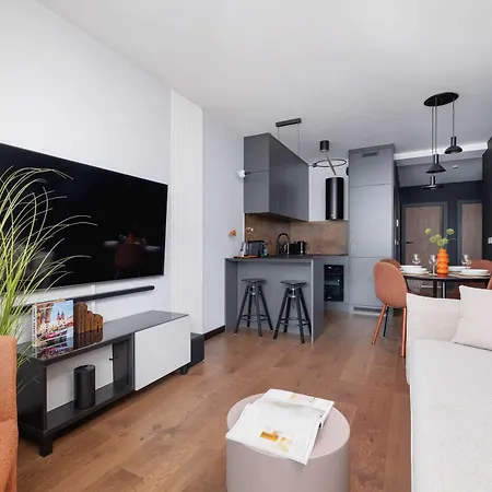 Modern & Luxurious With Balcony & Parking Cracow By Renters Prestige アパート