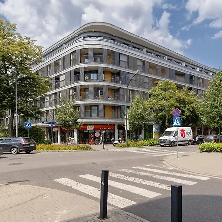 Modern & Luxurious With Balcony & Parking Cracow By Renters Prestige アパート *