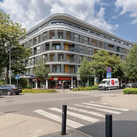 Modern & Luxurious With Balcony & Parking Cracow By Renters Prestige 克拉科夫