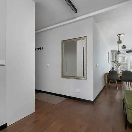 Modern & Luxurious With Balcony & Parking Cracow By Renters Prestige