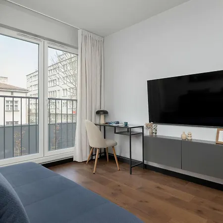 Modern & Luxurious With Balcony & Parking Cracow By Renters Prestige 公寓