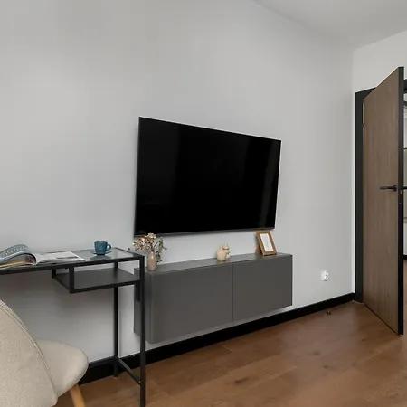 Modern & Luxurious With Balcony & Parking Cracow By Renters Prestige 公寓 克拉科夫