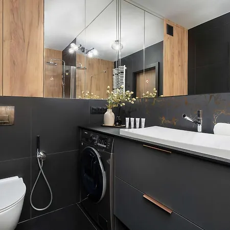 Modern & Luxurious With Balcony & Parking Cracow By Renters Prestige