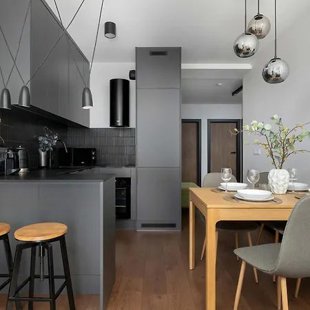 Modern & Luxurious With Balcony & Parking Cracow By Renters Prestige