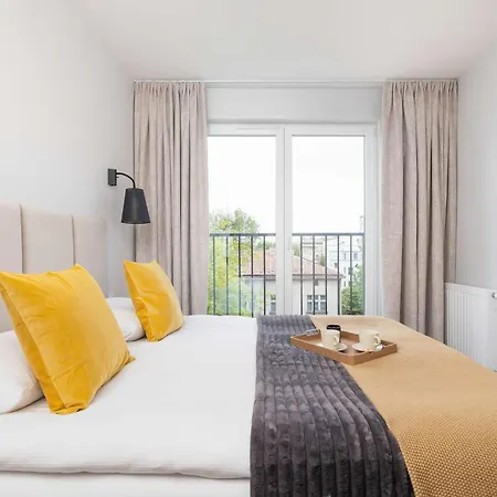 Modern & Luxurious With Balcony & Parking Cracow By Renters Prestige * Cracovia